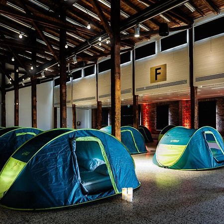 Indoor Camping Helsinki Hotel Buitenkant foto