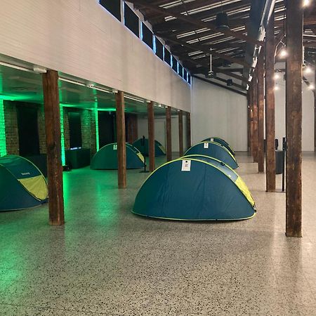 Indoor Camping Helsinki Hotel Buitenkant foto