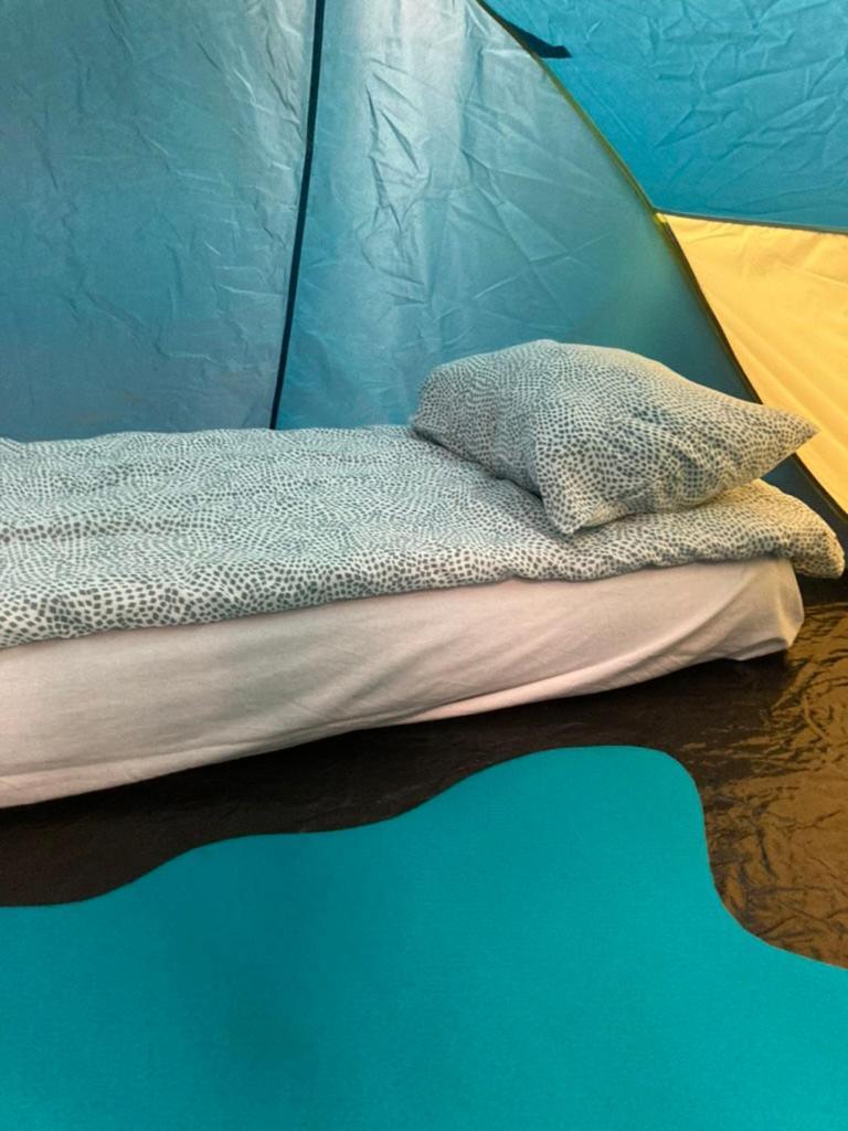Indoor Camping Helsinki Hotel Buitenkant foto