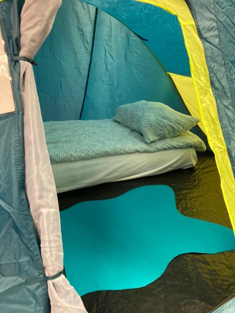 Indoor Camping Helsinki Hotel Buitenkant foto