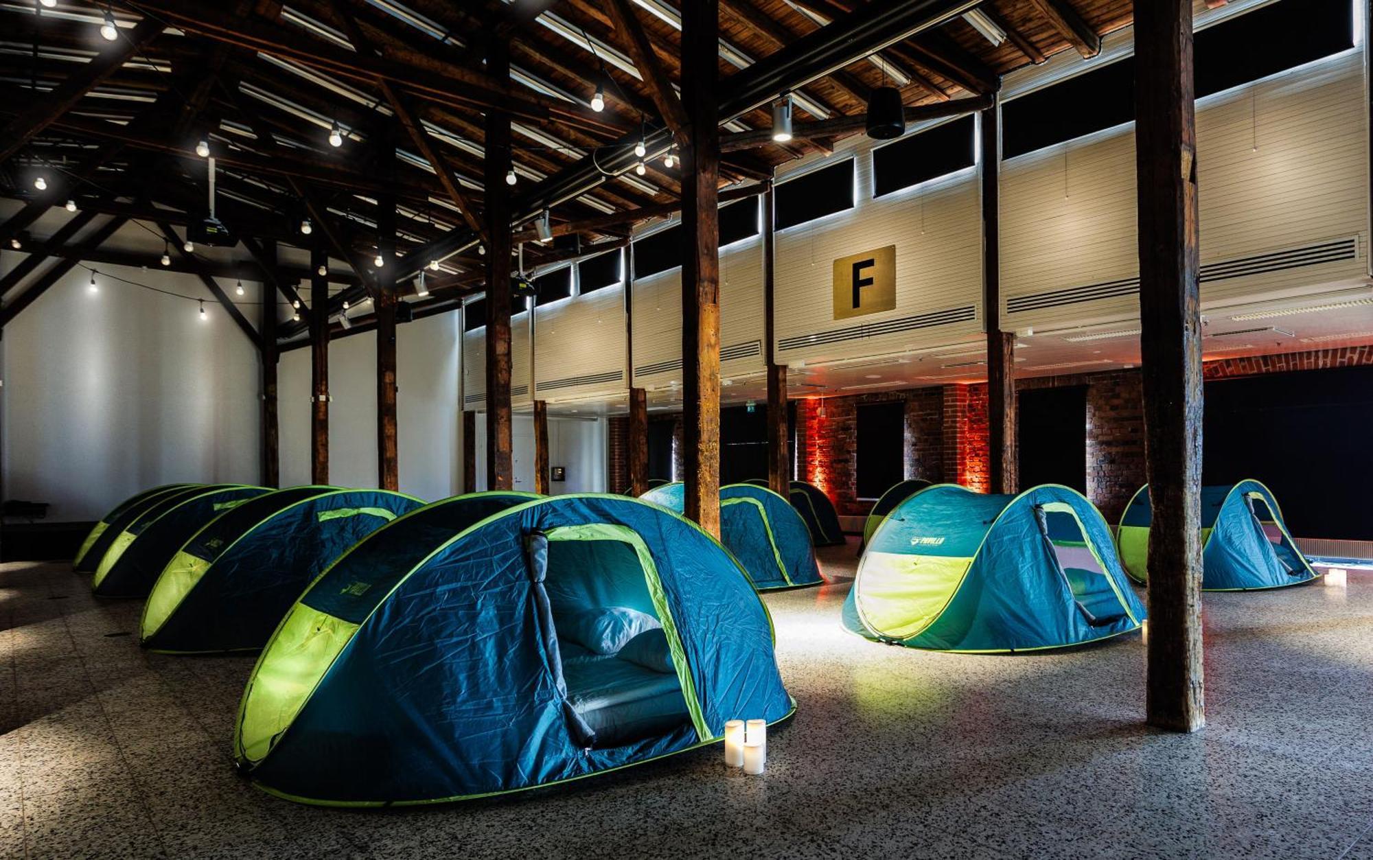 Indoor Camping Helsinki Hotel Buitenkant foto